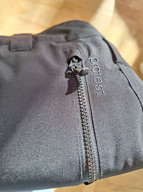 Pantaloni: Ski- Snowboardhose – Usato da Langnau i. E. venduto da ElianF