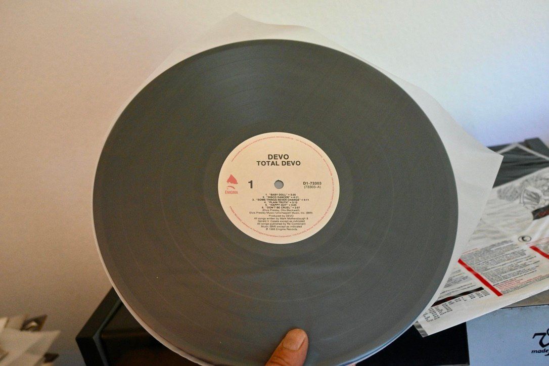 Vinyles: Total DEVO m/insert & org innersleeve US  VG+ /MINT- gut – D'occasion à Pfaffhausen par mono_rec 3