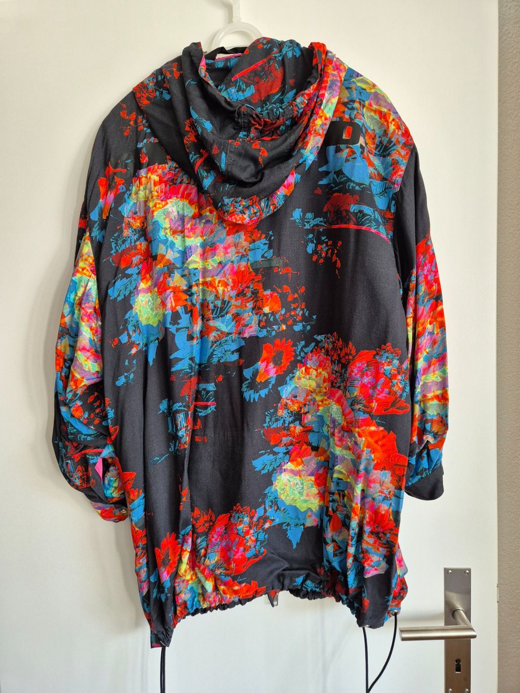 Diesel Giacche: Diesel Sommerjacke mit Blumenmuster – Usato da Langenthal venduto da baesa 1