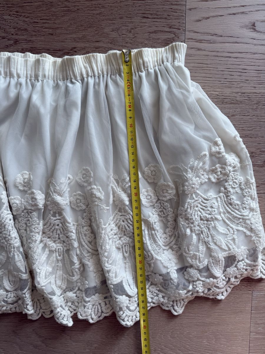 Pull&Bear Röcke: Pull&Bear lace skirt, size S – Gebraucht aus Zürich von Restesindsuess 1
