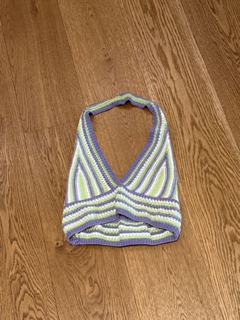Gehäkeltes Top mit Neckholder Streifen Grösse S neu