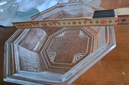 Achteckige (evt feng shui) glasteller
