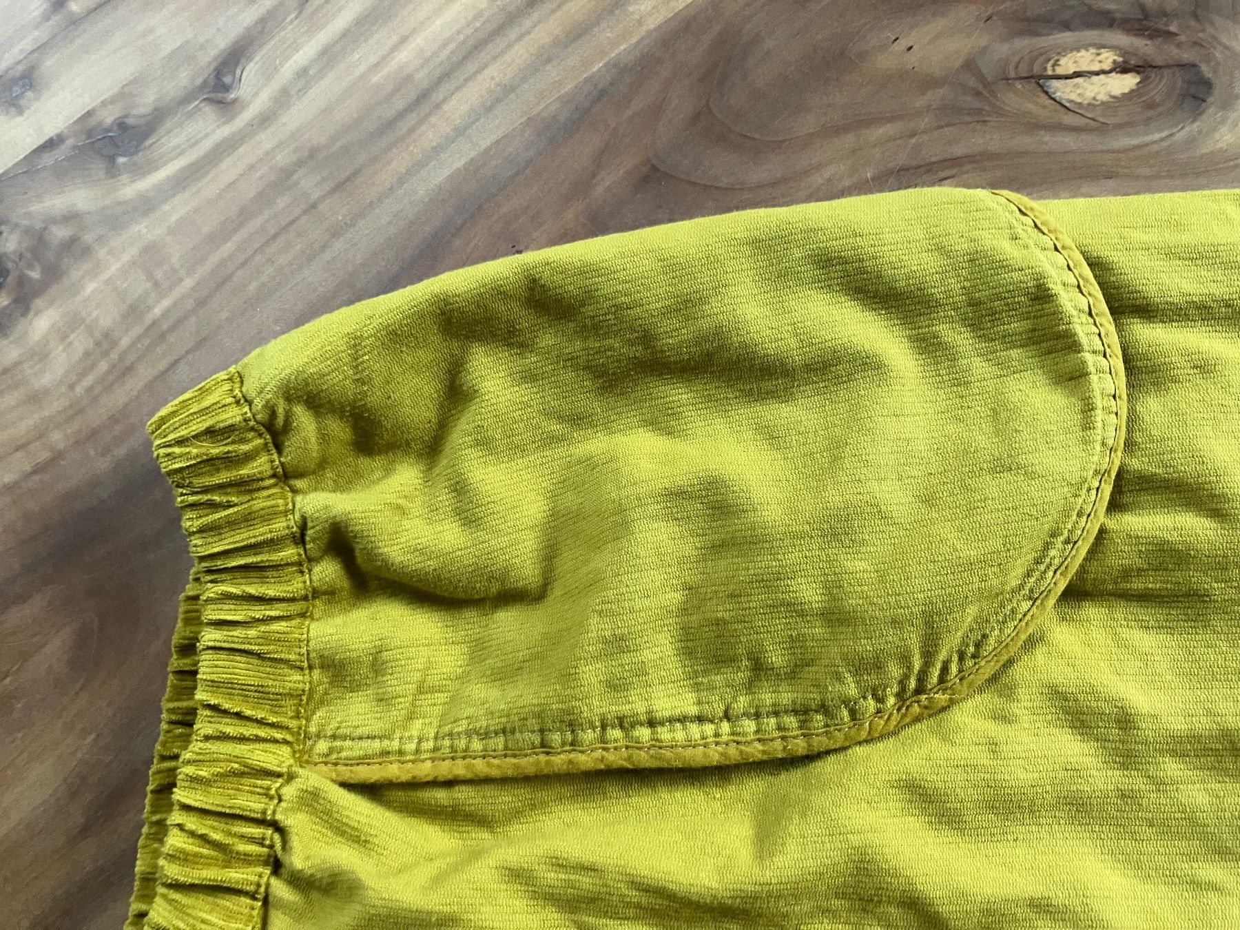Pantaloni: schöne, gelbe Cordhose, Grösse M – Usato da Bern venduto da sturmmoewe 6
