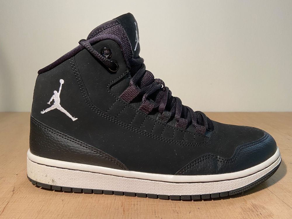 Jordan executive clearance noir