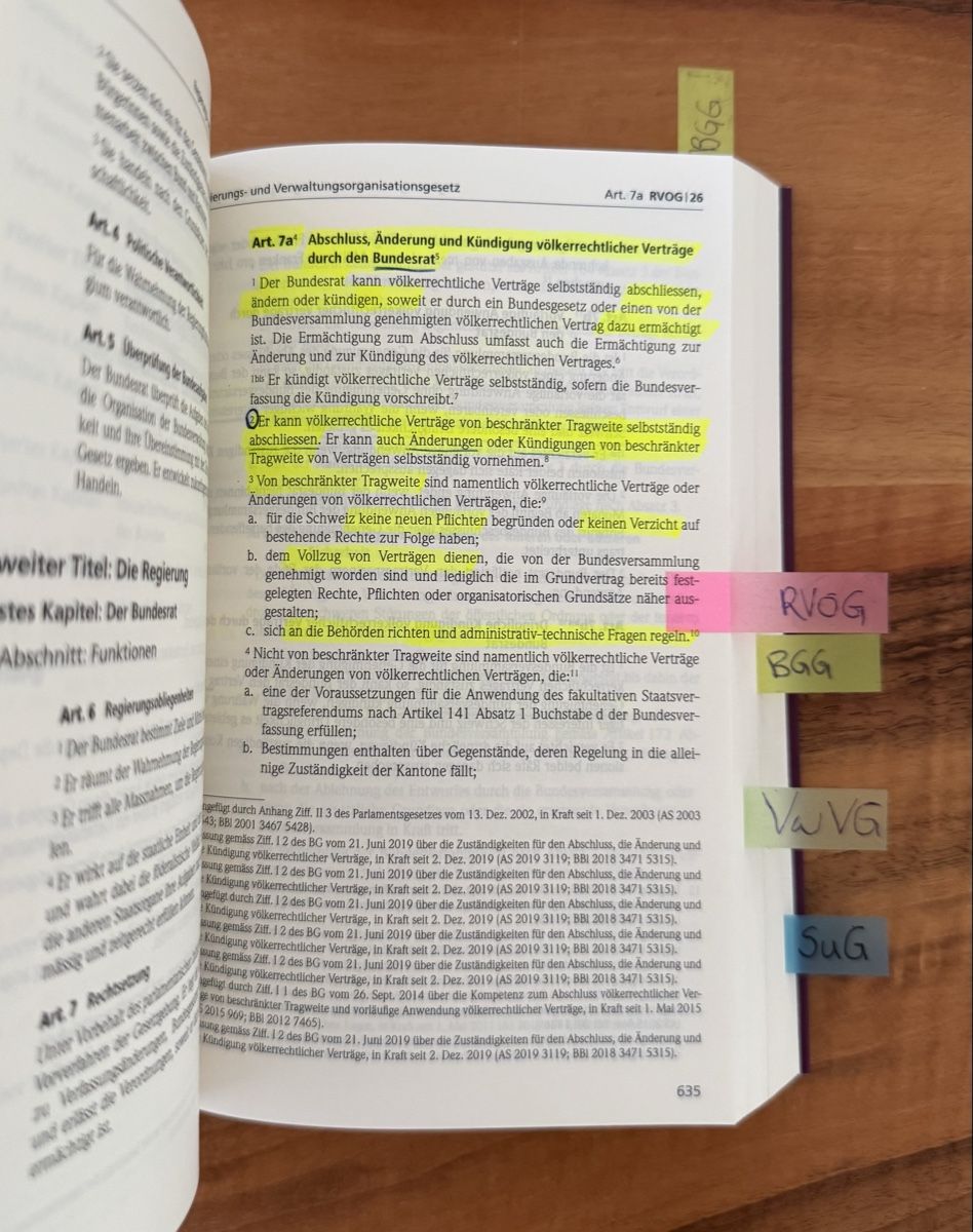 Libri: Öff Recht I Texto Gesetzesausgabe – Usato da Emmenbrücke venduto da Florentina27 2