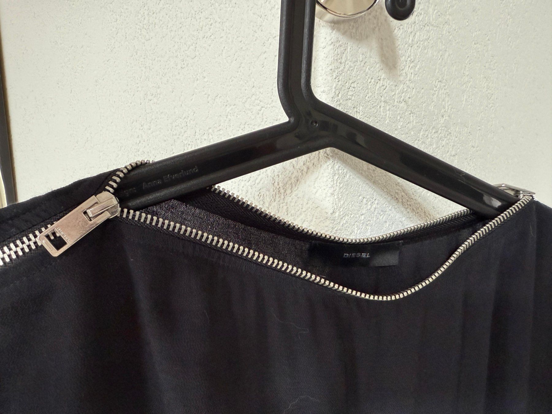 Diesel Jumpsuits: Diesel Jumpsuit schwarz passt 36 – Gebraucht aus Fehraltorf von freeform2020 2