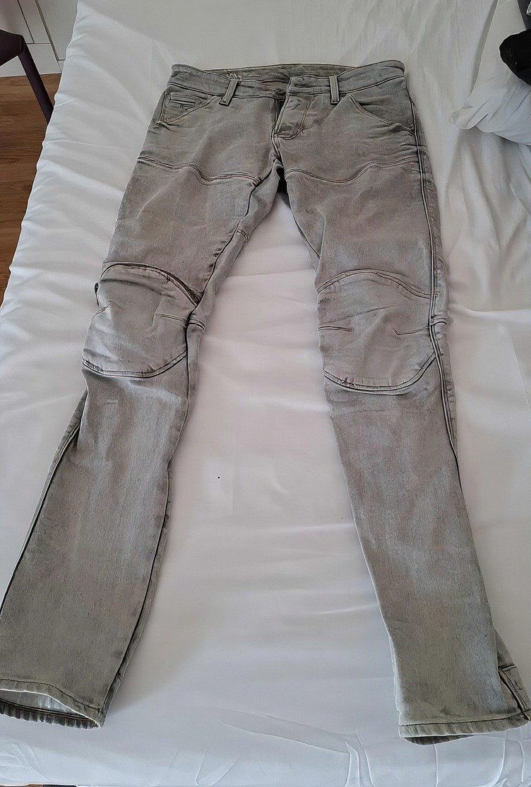 Jeans: Jean G-Star gris 31x32 – Gebraucht aus Biel/Bienne von max_np9f