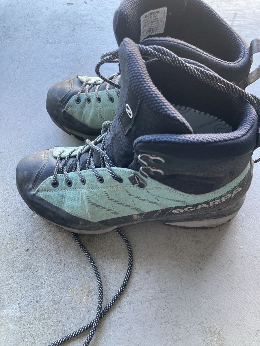 Chaussures femmes: Wanderschuhe Scarpa Gr.38.5 – D'occasion à Schübelbach par Moesi80 1