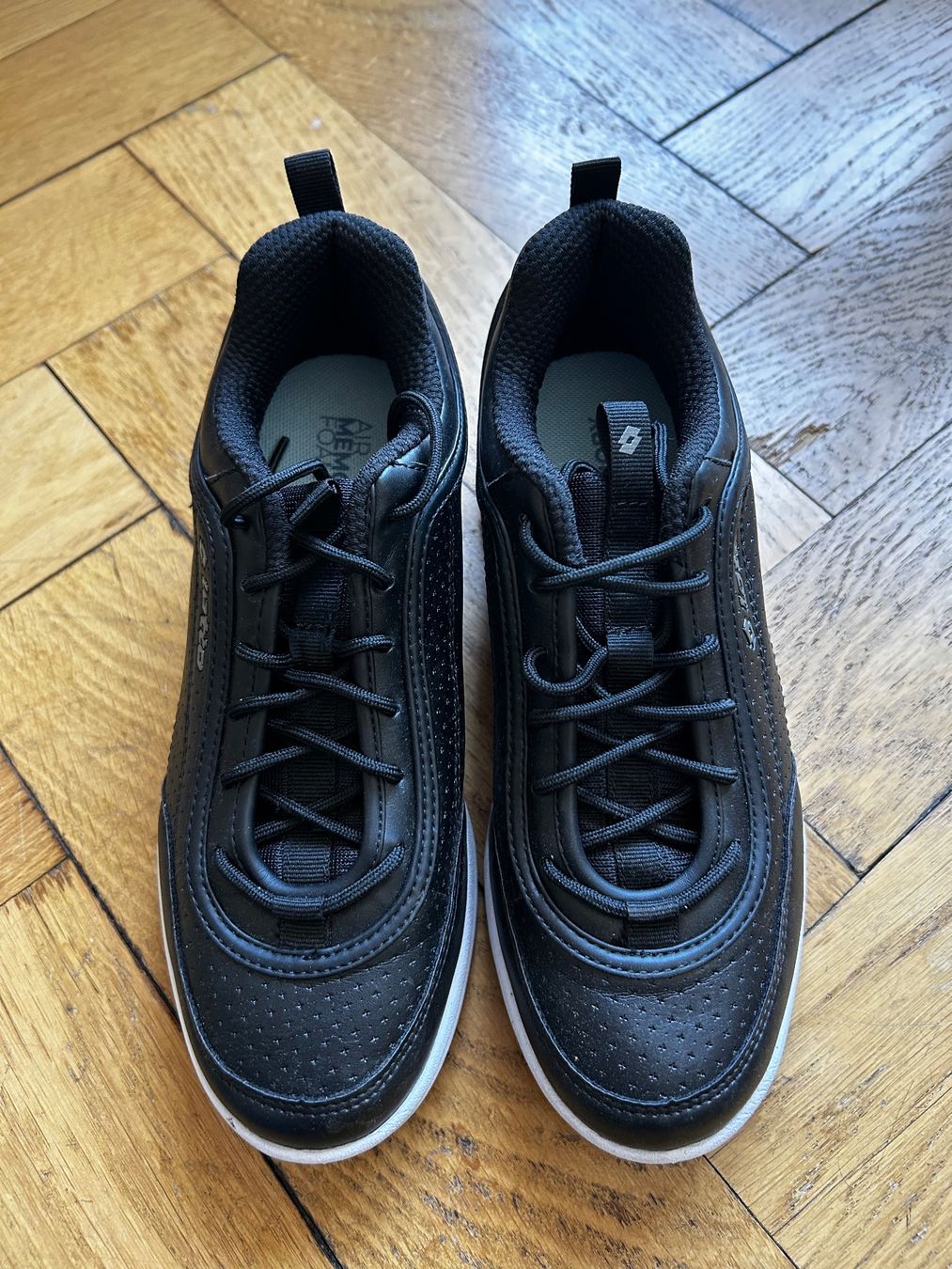 Scarpe da donna: Lotto Sneaker, neuwertig, Gr. 38,5 – Usato da Bern venduto da mts_2hcy