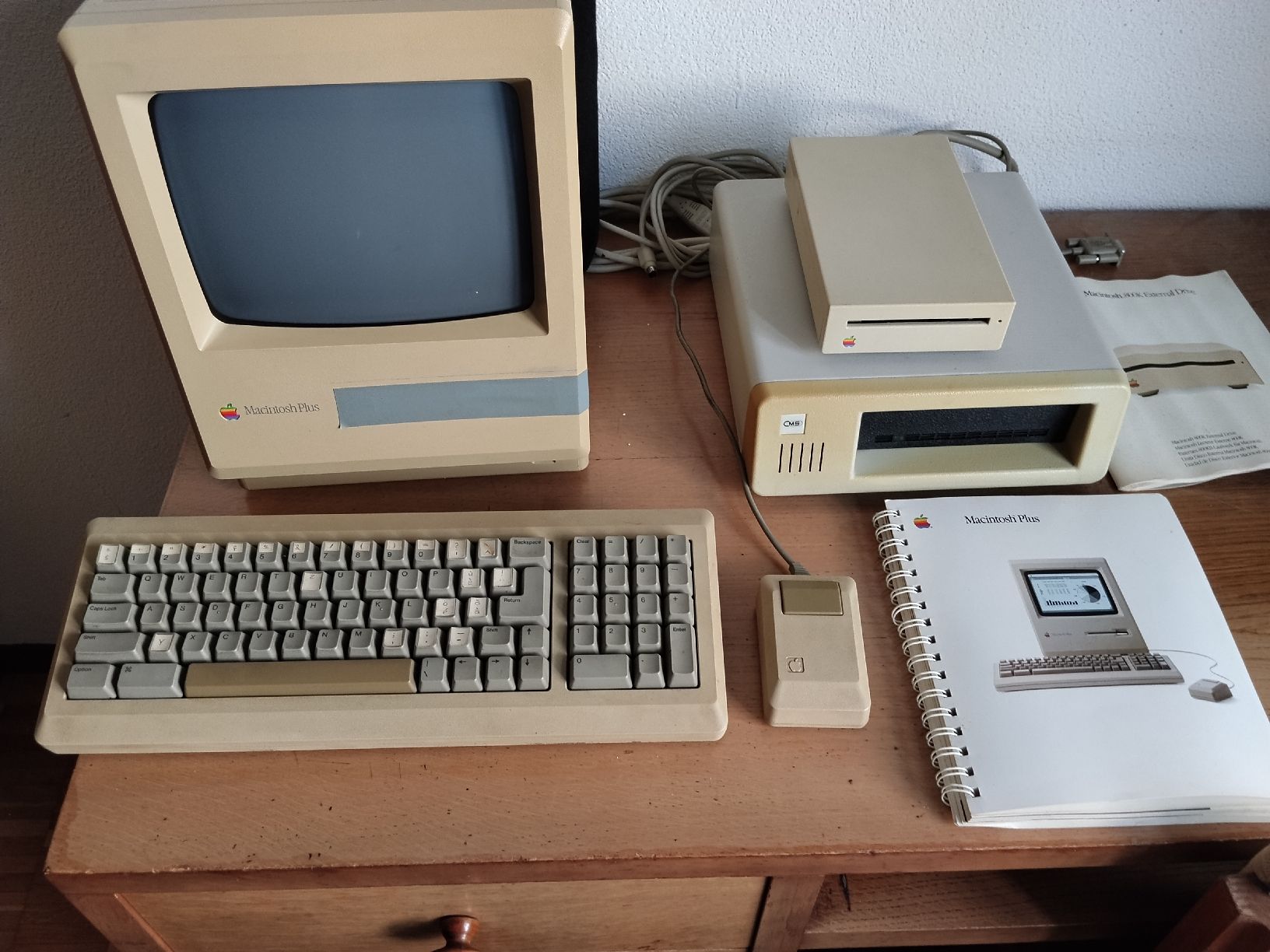Apple PCs: Apple Macintosh Plus Computer Completo con Accessori – D'occasion à Locarno par gpi_d7gw 2