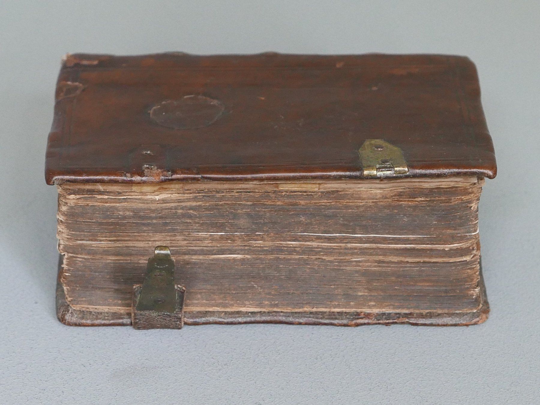 Libri: ANTIKES BUCH NEUES TESTAMENT – Usato da Balgach venduto da Zwischenraum 1