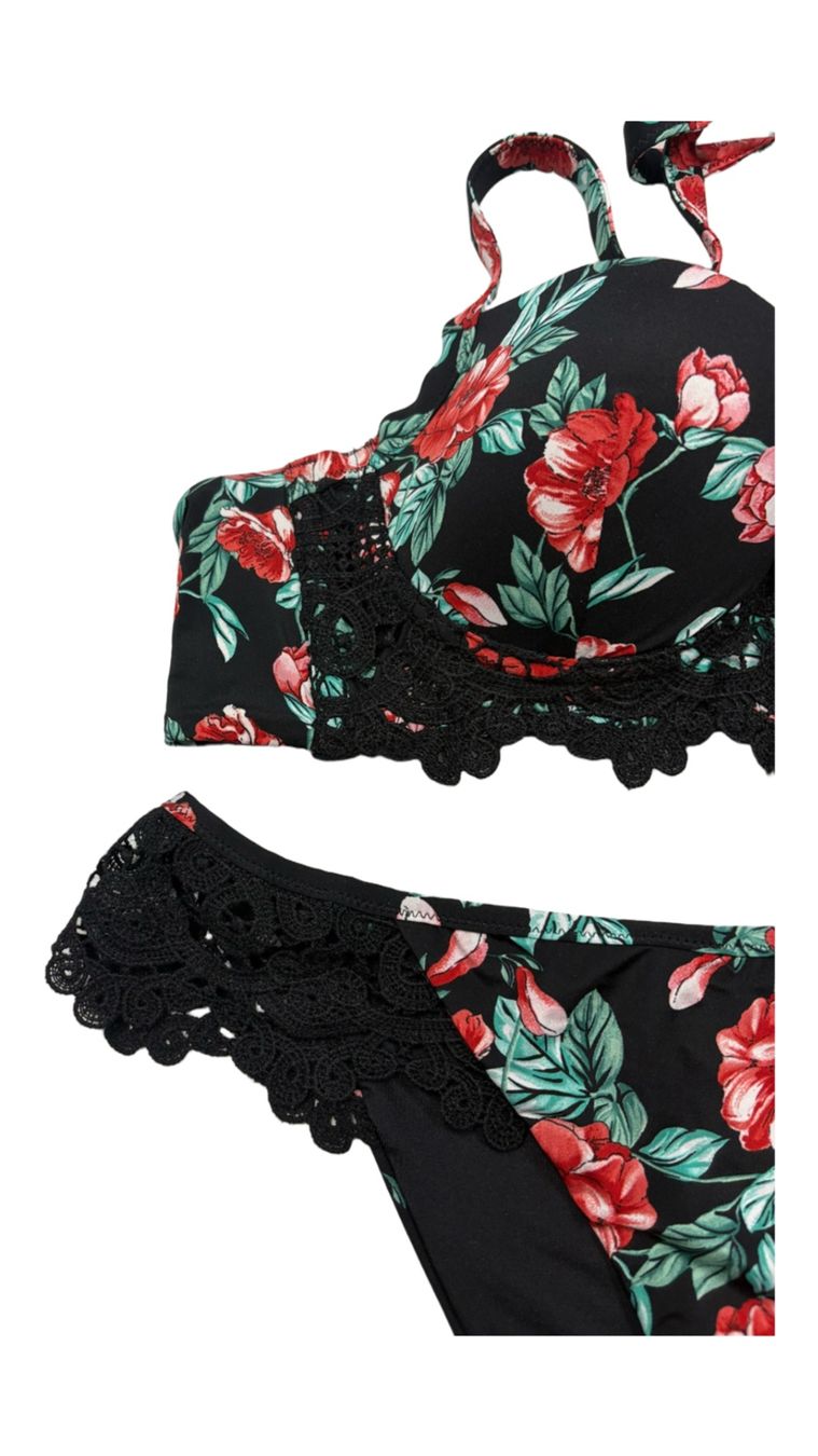 Tezenis Costumi da bagno & Bikini: Tezenis Bikini Blumenmuster Gr.  S / B schwarz rot Spitze – Nuovo (secondo la descrizione) da Regensdorf venduto da secondchancefashion 1