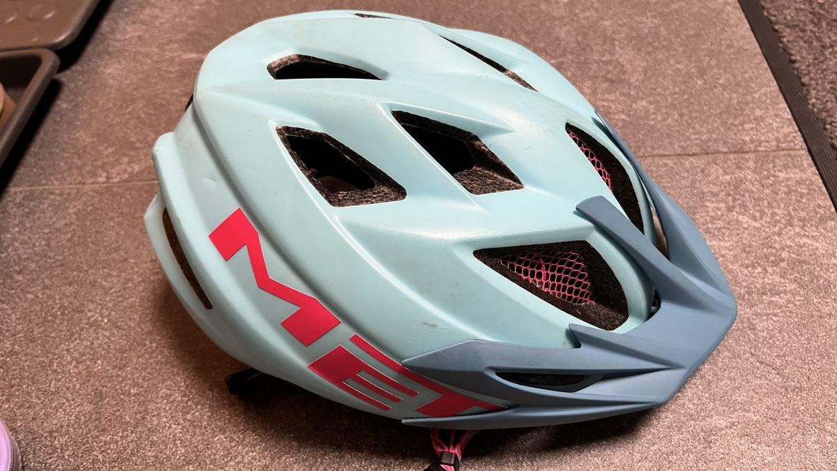 Caschi: MET Kinderhelm Crackerjack, Grösse 52-57cm – Usato da Grosshöchstetten venduto da Irka