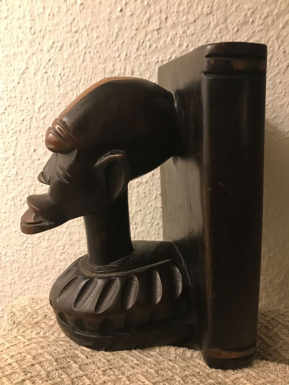 Altro in Decorazioni & Accessori: Buchstütze mit afrikanischem Kopf – Usato da Basel venduto da inseck