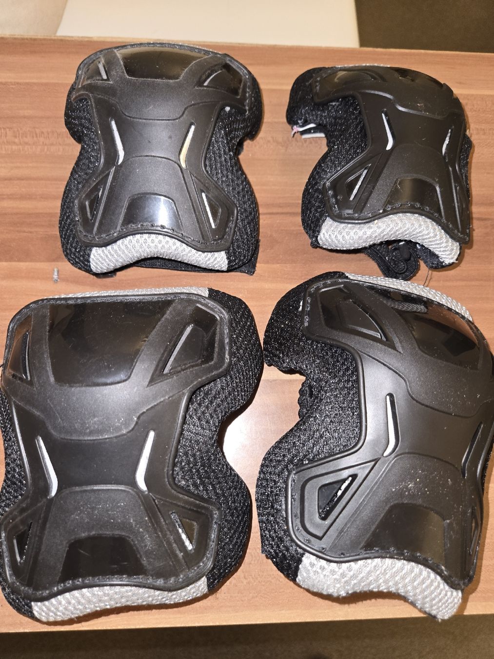 Protezioni & Imbottiture: Skater Hand- Knie- Ellenbogenschoner Set – Nuovo (secondo la descrizione) da Burgdorf venduto da tamaraw03 4