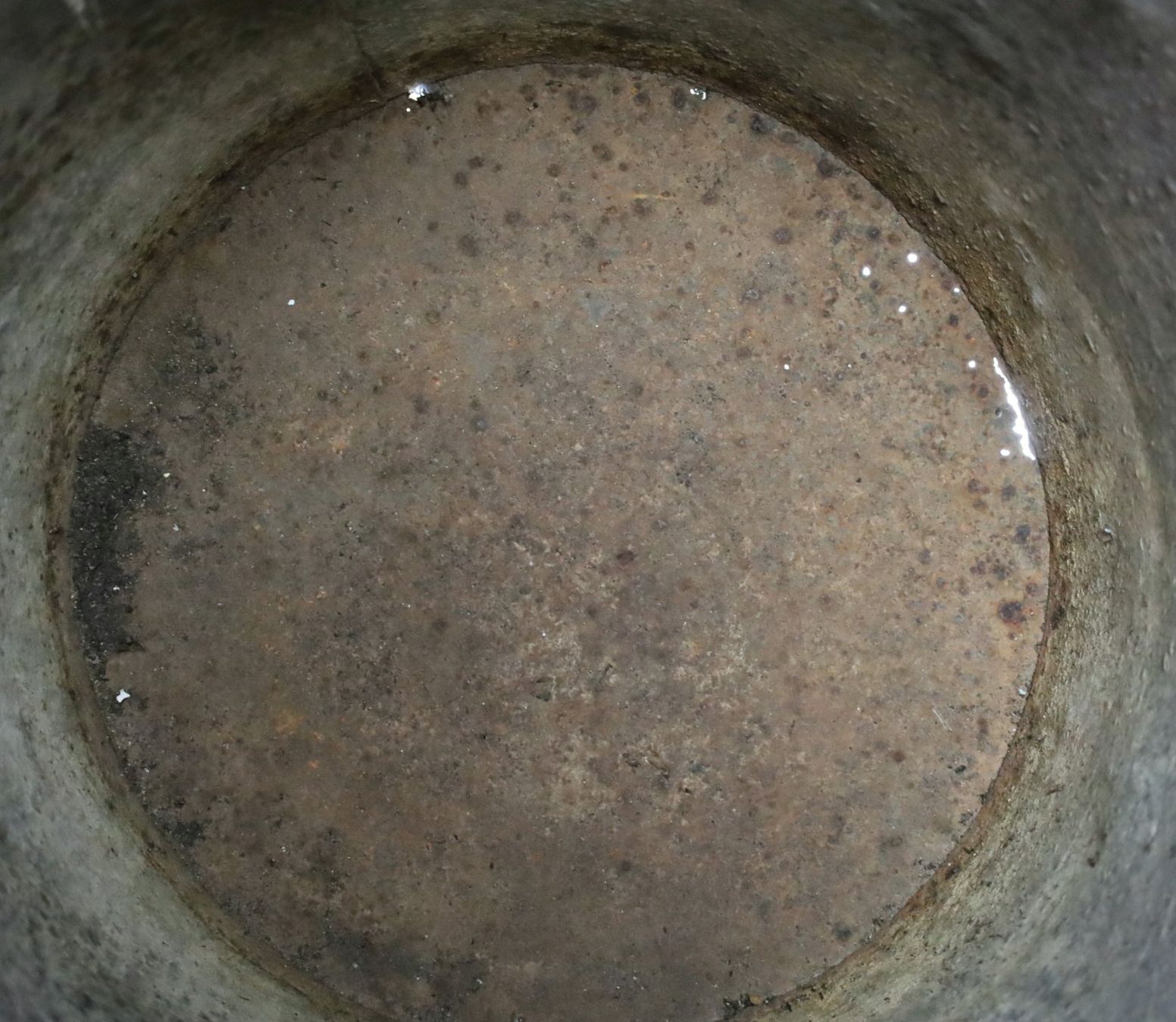 Tutte le decorazioni: alter, grösserer Topf, Übertopf, Eimer mit schöner Patina – Usato da Birrwil venduto da brandschatz_birrwil 3