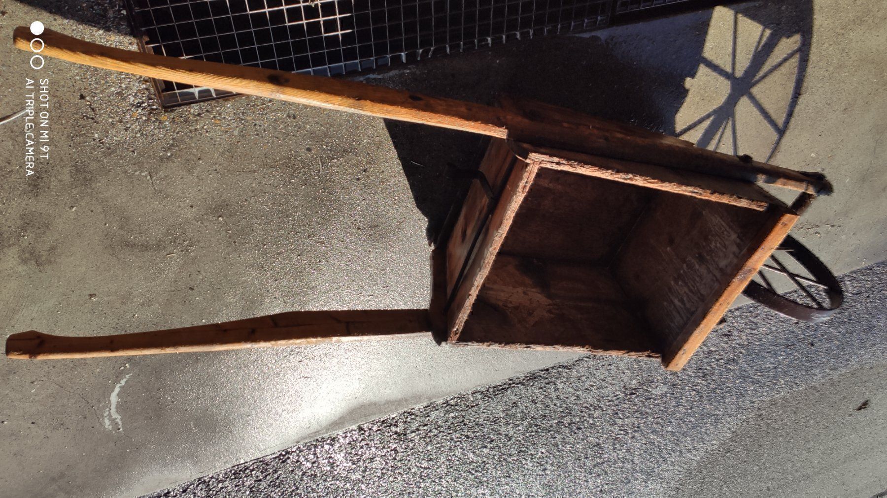 Articoli in legno: Karette, Antik, Vintage, Hingucker – Usato da St. Margrethen SG venduto da Alex6097 6