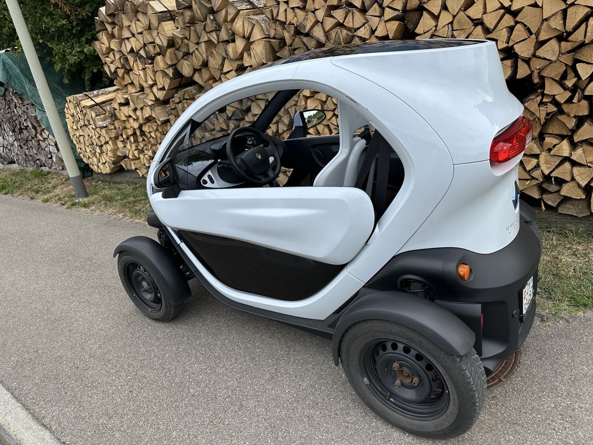 Renault Automobili: Renault Twizy ab MFK  – Usato da Trüllikon venduto da angela4444 9
