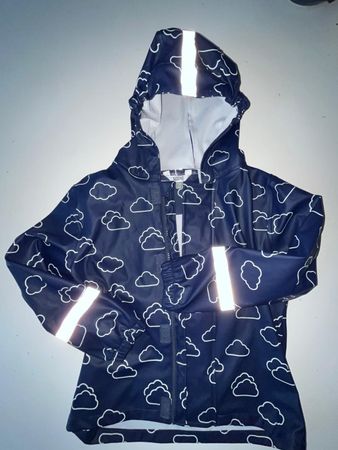 Ungefütterte Regenjacke mit herzigen Wolken