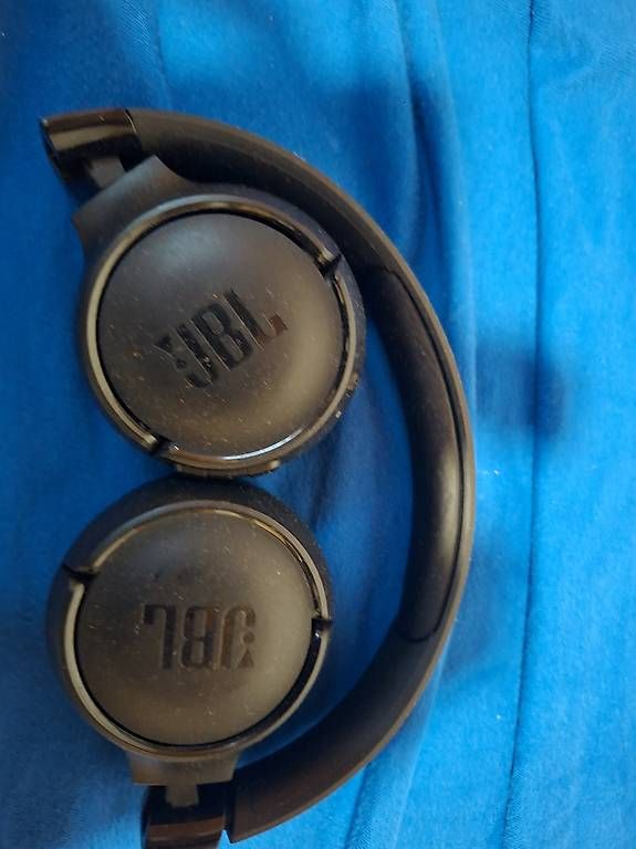 Cuffie: Jbl Kopfhöre  – Usato da Wolfwil venduto da adr_p9fy