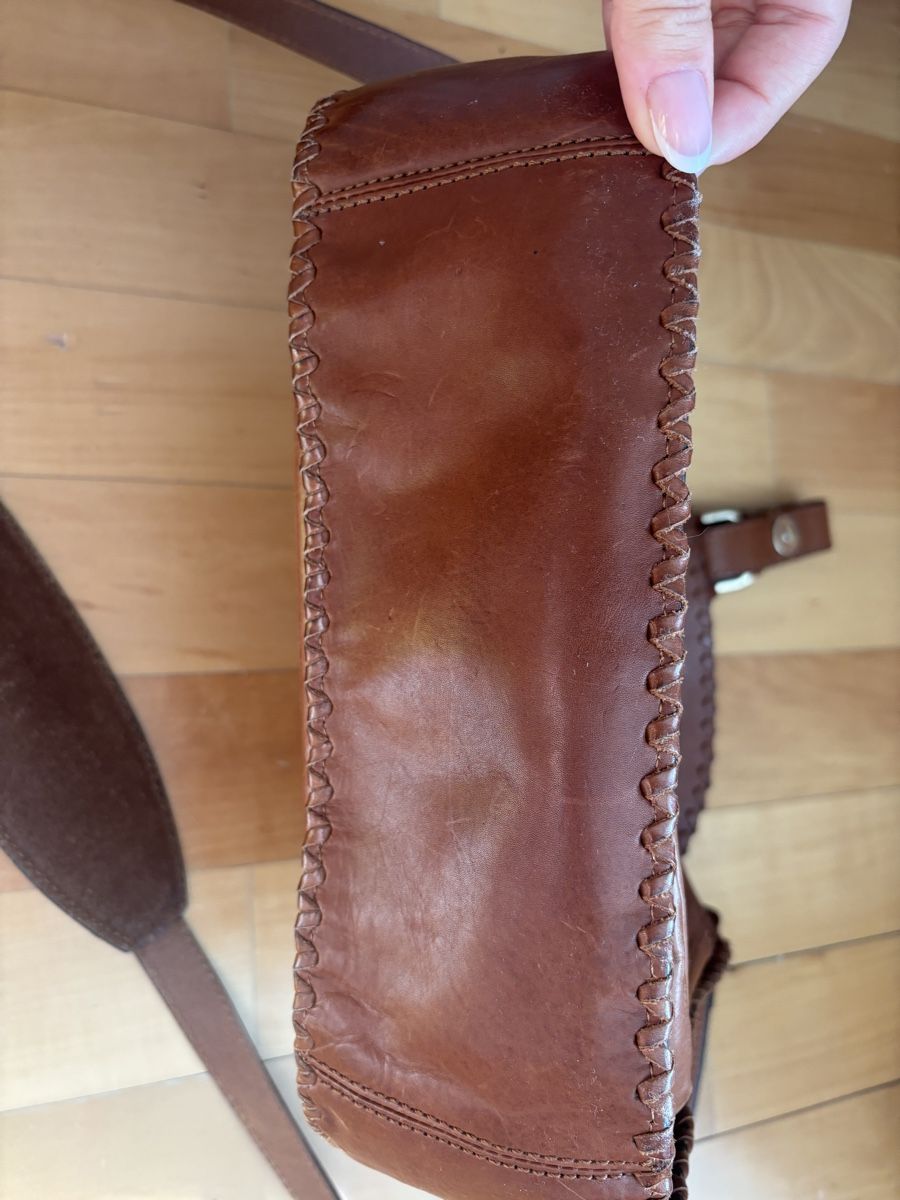 Massimo Dutti Sacs femmes: Massimo Dutti leather bag – D'occasion à Forch par nat_7v6d 3