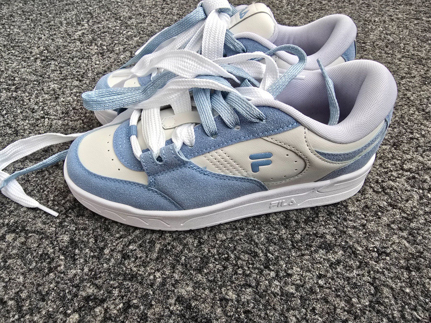 Fila Scarpe da donna: Fila Schuhe Grösse 38 hellblau/weiss gebraucht – Usato da Niederhünigen venduto da 12181 2