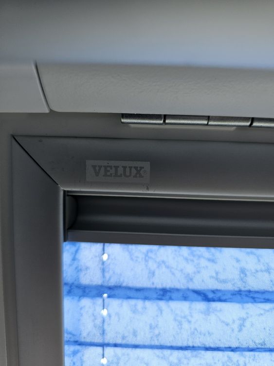 Sichtschutz für VELUXDachfenster Kaufen auf Ricardo