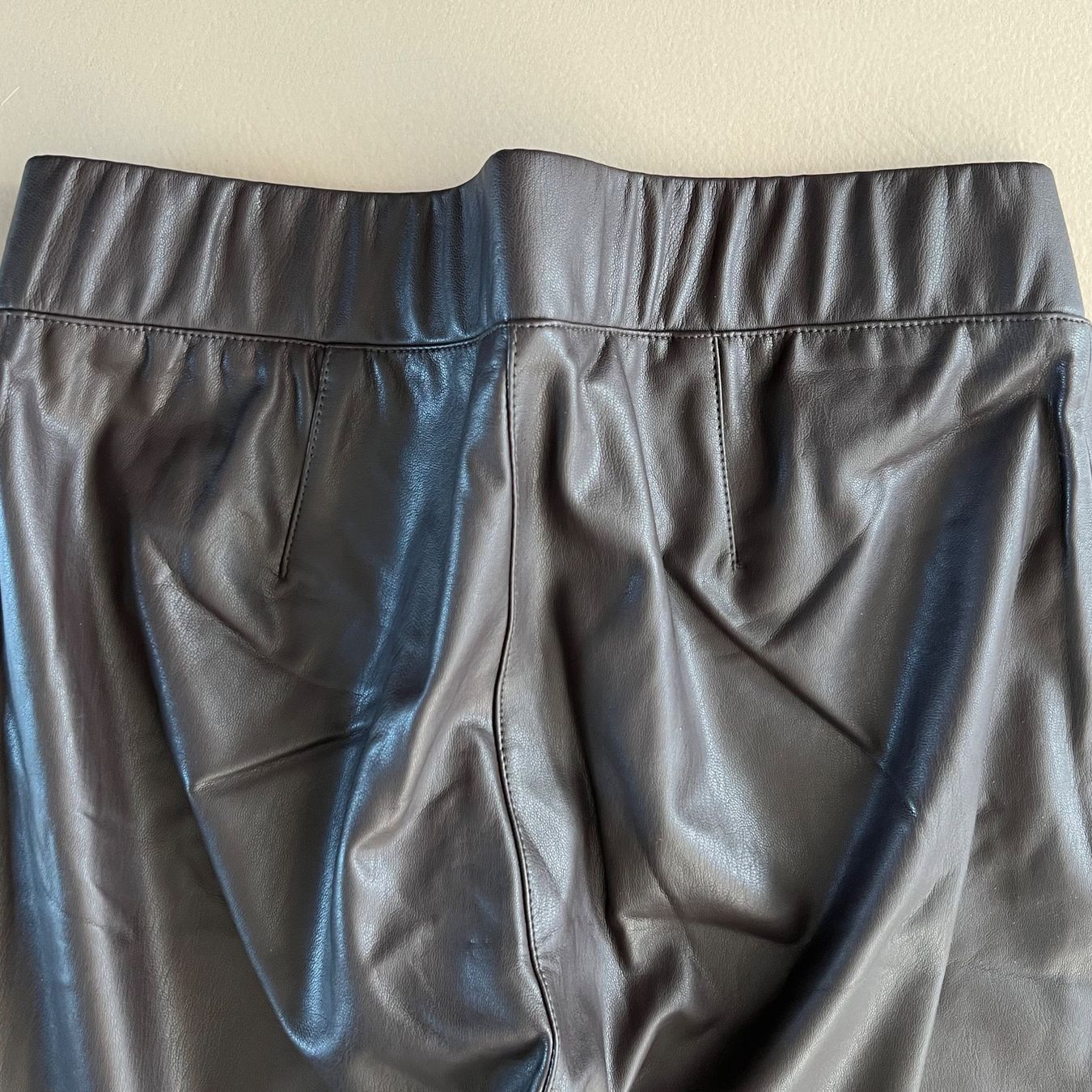 Gerry Weber Pantaloni: neue GERRY WEBER EDITION Kunstleder Hose – Nuovo e nell'imballaggio originale da Zürich venduto da ClosetQueen 7