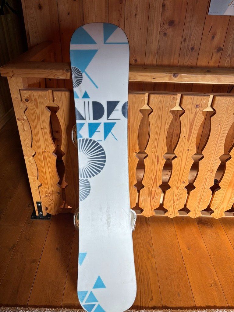 Nidecker Board: Snowboard Nidecker 143 cm - avec fixations – Usato da Vandoeuvres venduto da brunschwick 1
