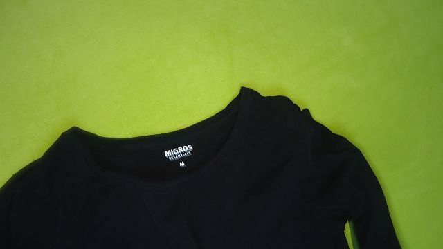 T-Shirts: Damen Umstands- Langarmshirt, Schwarz, Gr. M - Basic – Gebraucht aus Ergisch von Haemmerli59 1