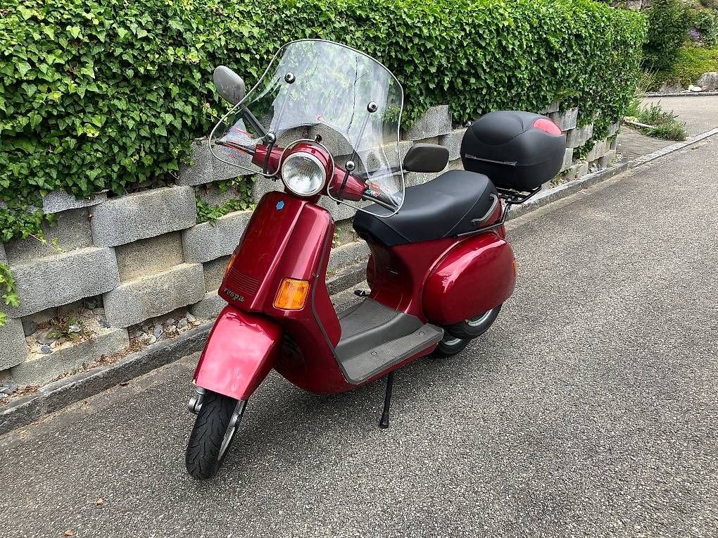 Scooter: Vespa Cosa 2 125 – Usato da Vordemwald venduto da s.ciotti