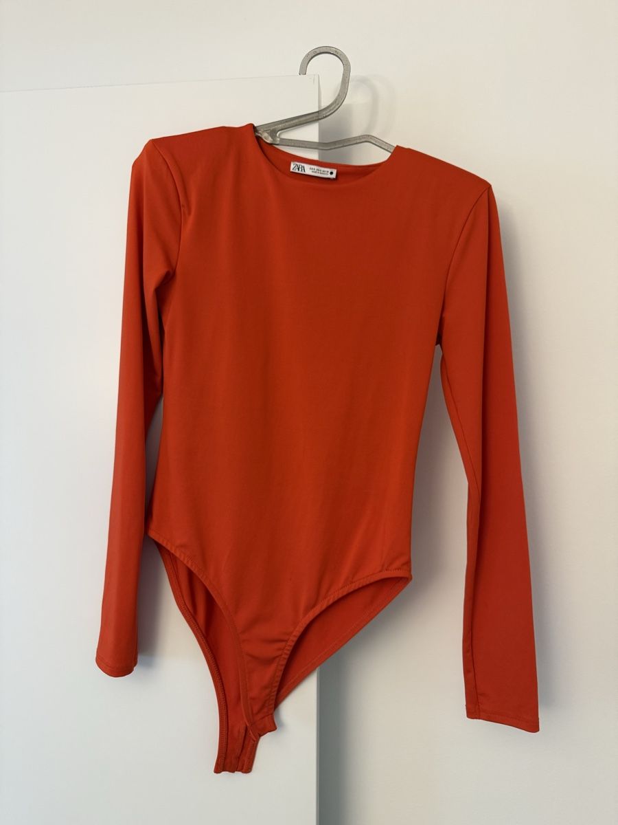 Zara Top: Long-sleeve bodysuit – Nuovo e nell'imballaggio originale da Meggen venduto da nik_5g2v
