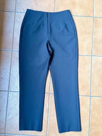 Pantaloni neri Mango