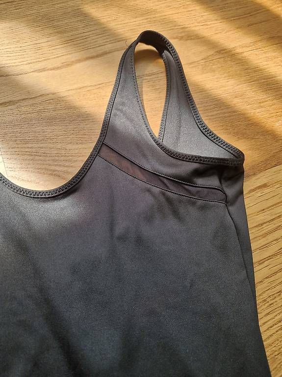Puma Top: Neues Funktionstop, Puma – Nuovo (secondo la descrizione) da Feusisberg venduto da cts_55rn 2