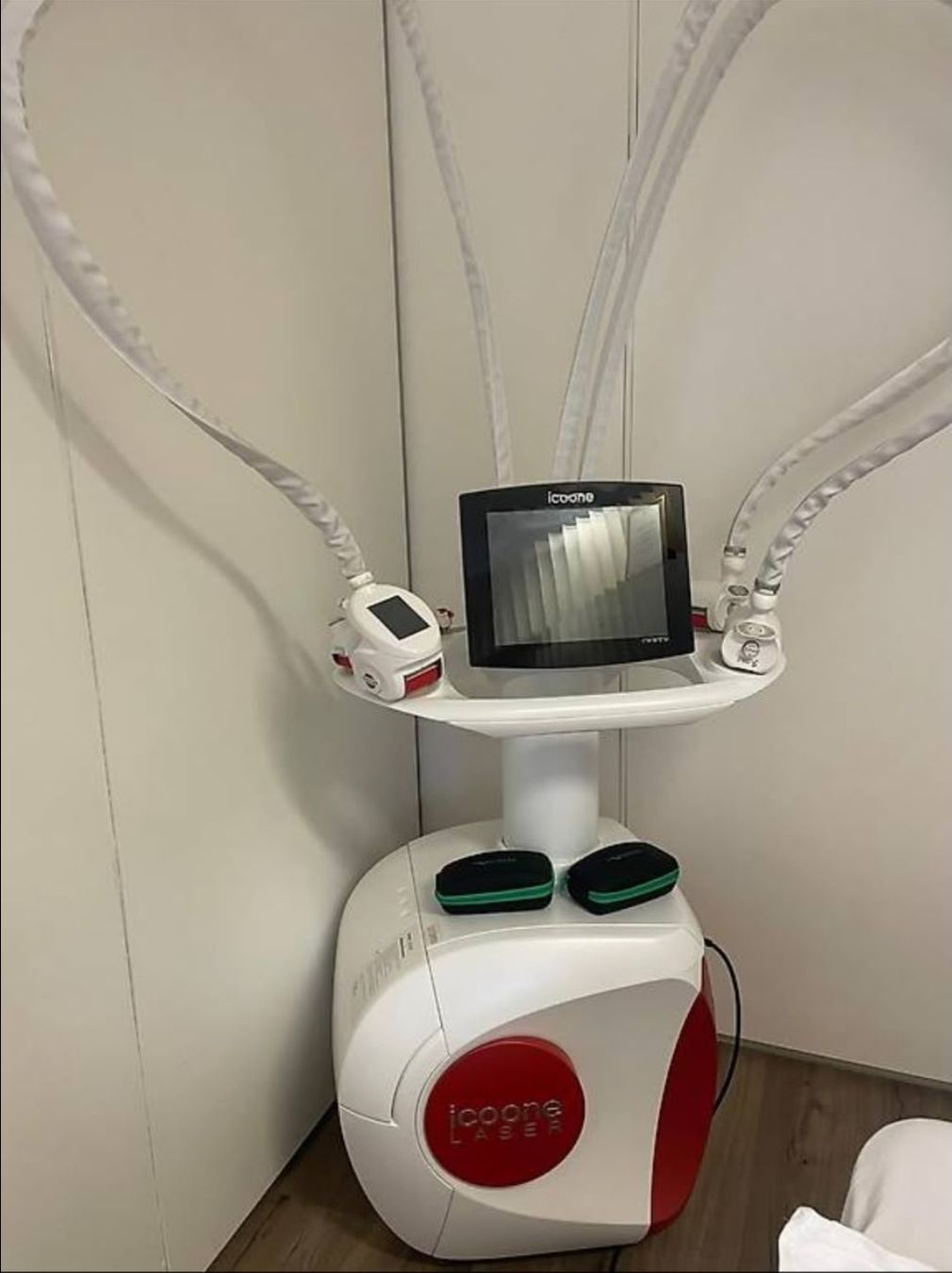 Appareils médicaux: Icoone Laser Beauty – D'occasion à Dübendorf par peppe08