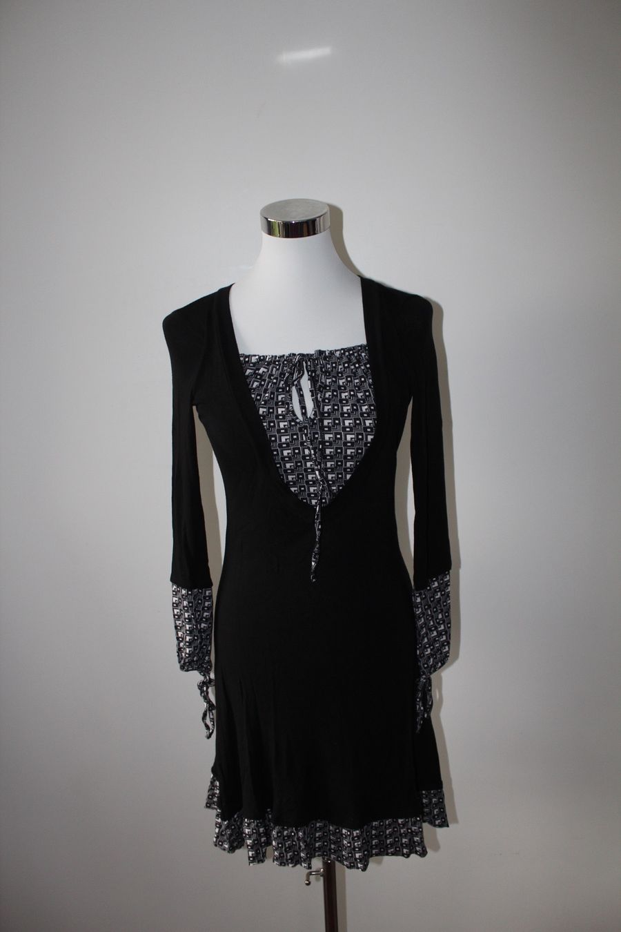 Kleider: Viscosen Kleid Gr.M – Gebraucht aus zürich von kira.jj