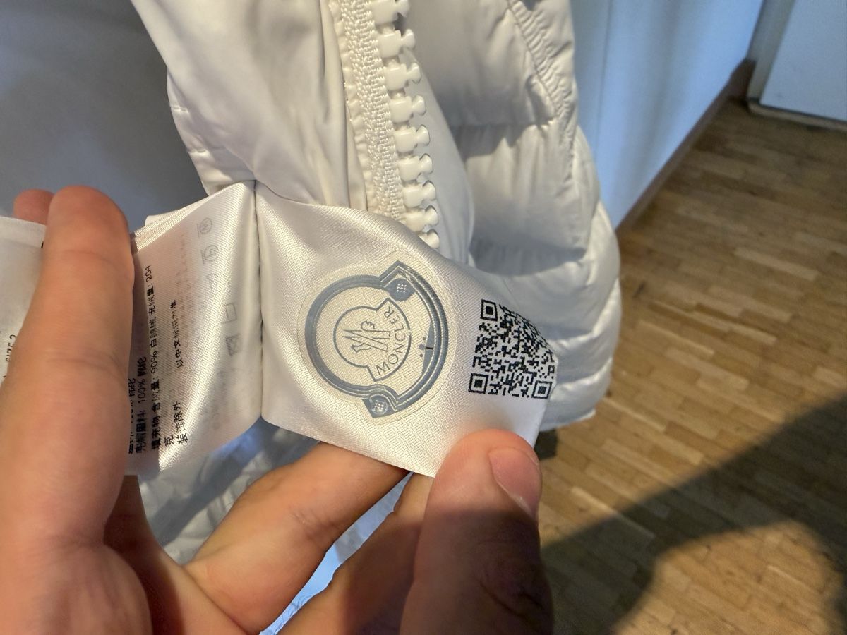 Moncler Giacche: Moncler Maya White Size 2 2024 – Usato da Genève venduto da SG_73 4