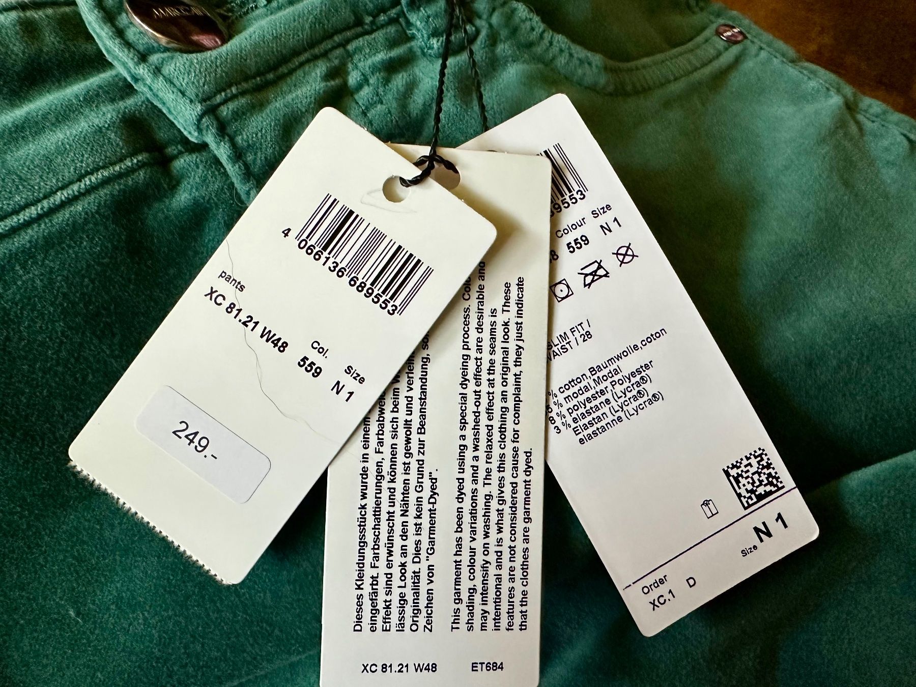 Marc Cain Jeans: MARC CAIN - Samt-Jeans / N1 – Nuovo e nell'imballaggio originale da Spreitenbach venduto da Jessy8 4