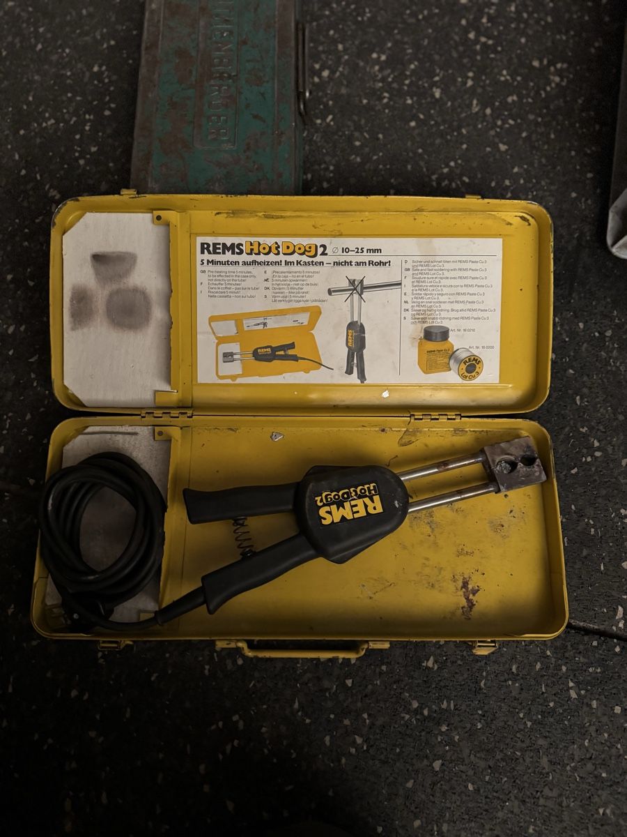 Tutti gli attrezzi: Lot d‘outils à 1.- – Difettoso da Cerniaz VD venduto da Julien.f 8