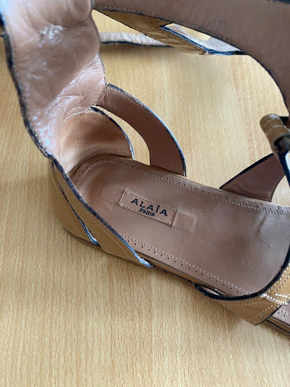 Alaia Scarpe da donna: Alaia Römersandale mit Stiefelspanner – Usato da Zürich venduto da Gemi 5