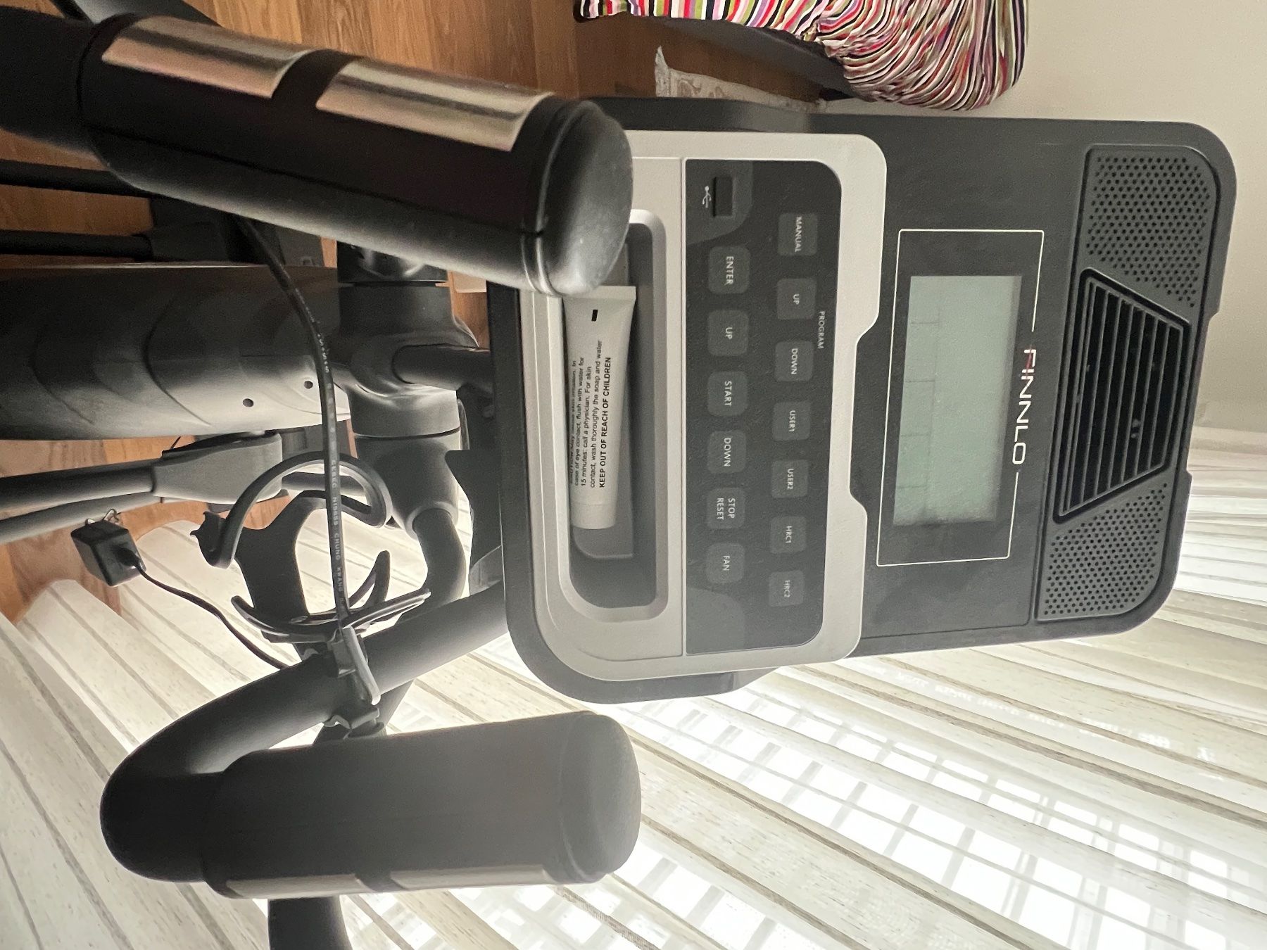 Finnlo Hometrainer: Cross Trainer Finnlo Ellypsis P3000 – Gebraucht aus Zürich von Darla 2