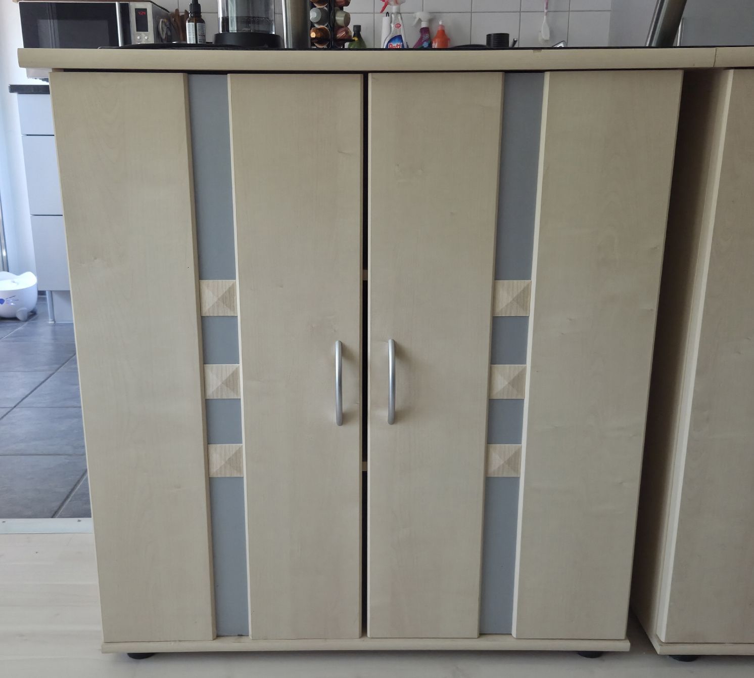 Credenze: Sideboard mit zwei Türen – Usato da Binningen venduto da delfinx3 1