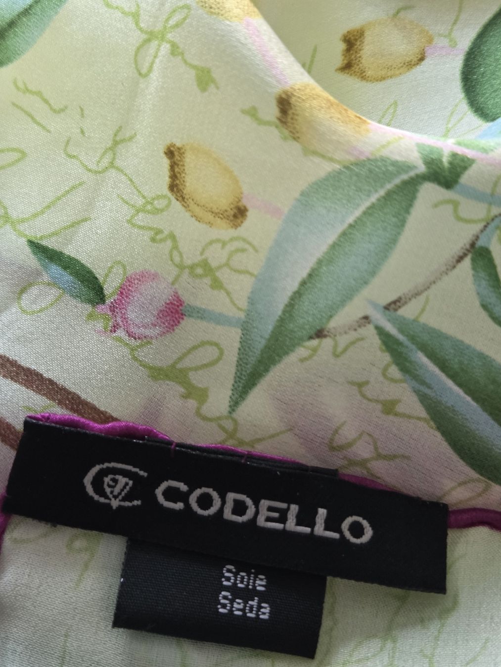 Codello Foulard & Sciarpe: Seidenfoulard 88 x 85, Codello – Nuovo (secondo la descrizione) da Frauenfeld venduto da Schenken-mit-Herz 5