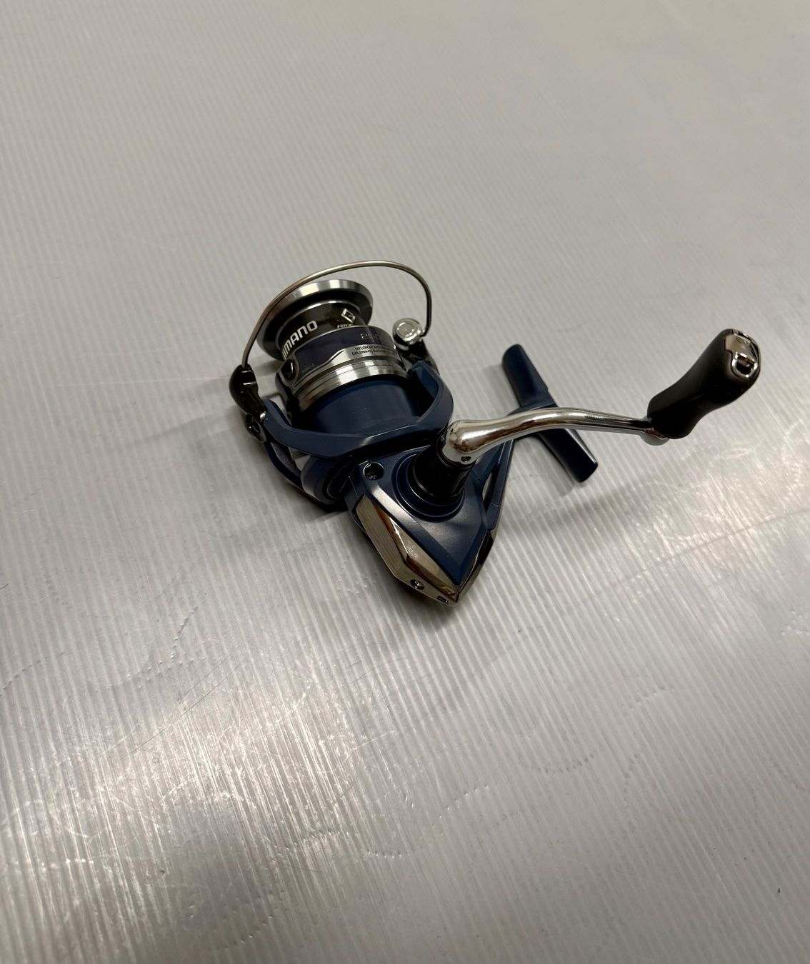 Tamburi & Mulinelli: Shimano Catana 2500 Spinnrolle – Nuovo (secondo la descrizione) da Trimbach venduto da duri.. 2