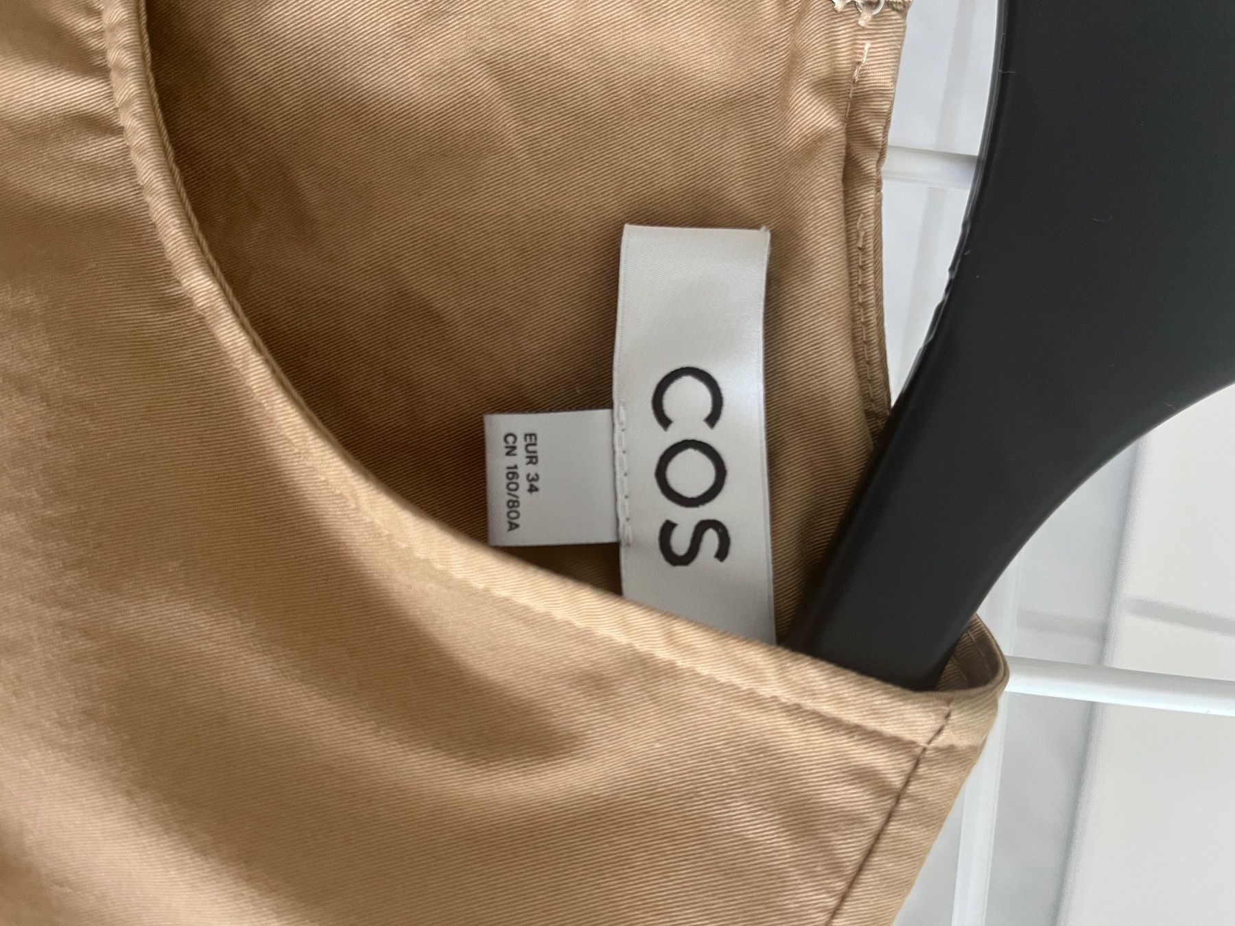 Cos Kleider: Robe COS camel 34 – Gebraucht aus Neuchâtel von Code001 2