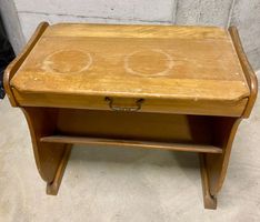 Alter Beistelltisch - Vintage Charme pur!