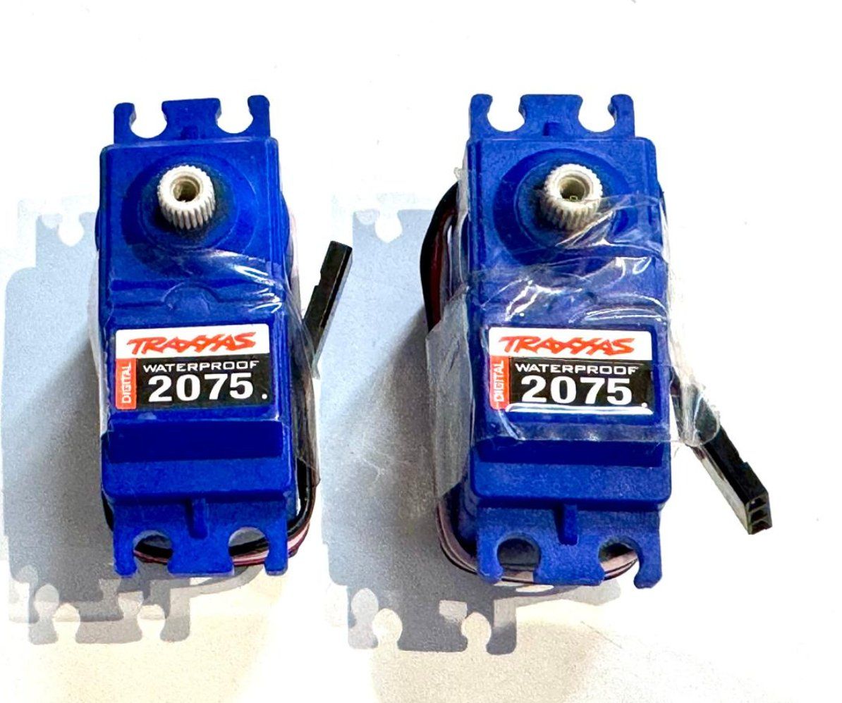 RC Modellbau: 2x servos Traxxas 2075 – Gebraucht aus Lausanne von Techobby