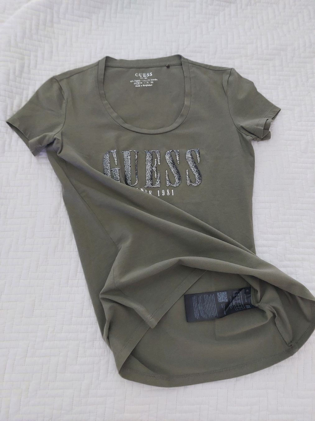 Guess T-Shirts: Guess T.Shirt – Neu (gemäss Beschreibung) aus Zürich von Martinlaehner 2