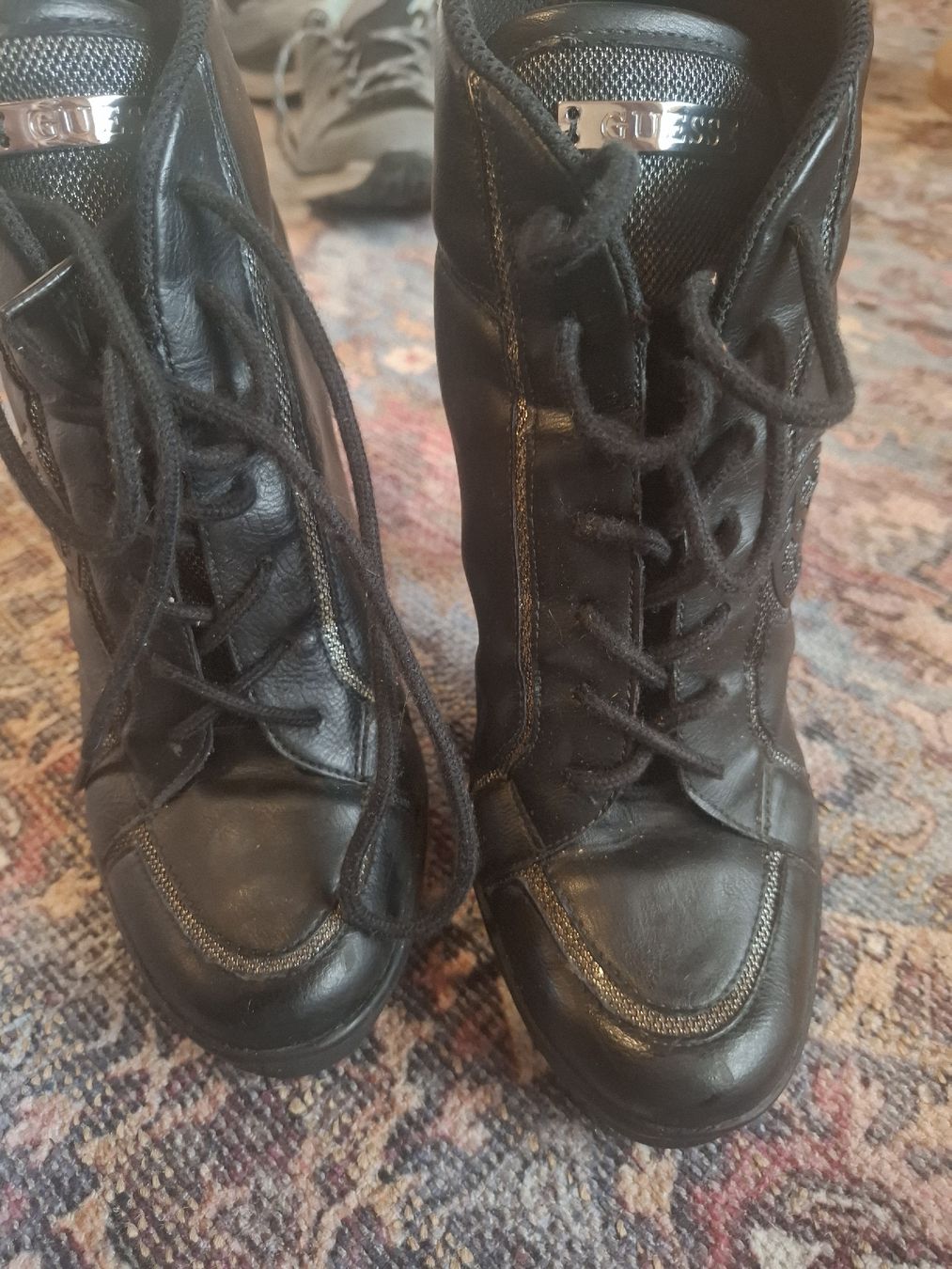 Guess Scarpe da donna: Guess High-Top Sneaker Heels, Schwarz, Grösse 39, – Usato da Urtenen-Schönbühl venduto da wirbelwind010 5