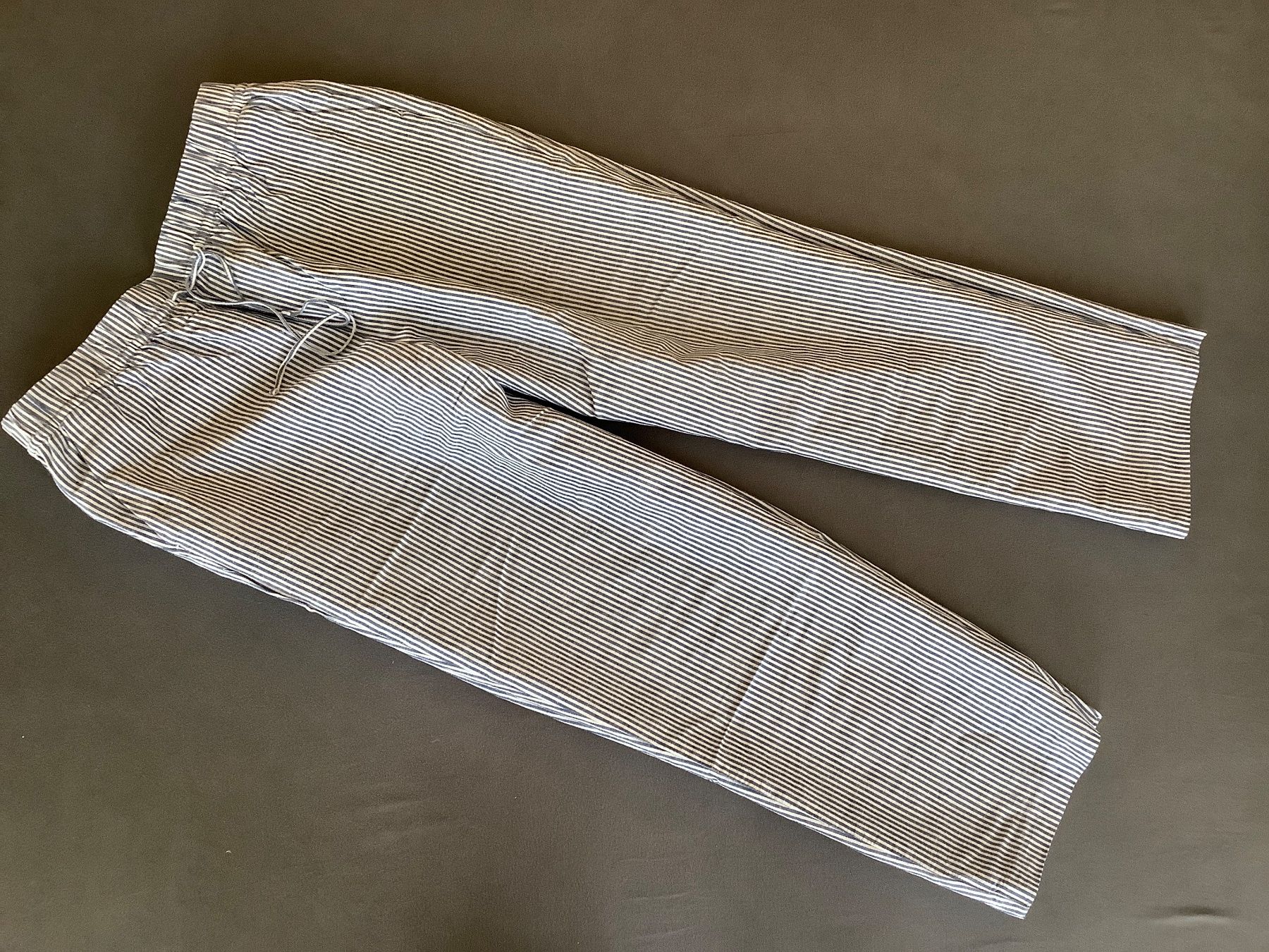 H&M Pantaloni: Hose – Usato da Uznach venduto da manulas